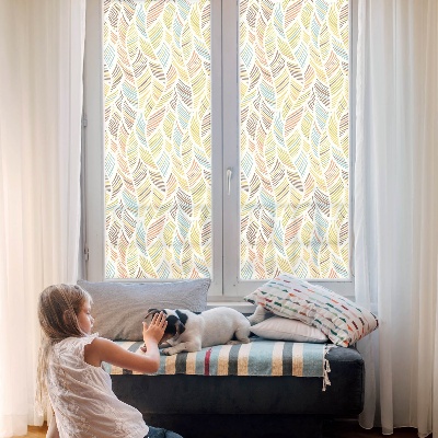 Samolepicí protisluneční fólie na okna Duhové peří