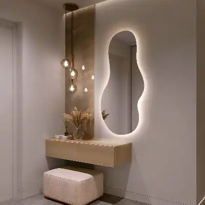 Atypické zrcadlo nástěnné s LED osvětlením