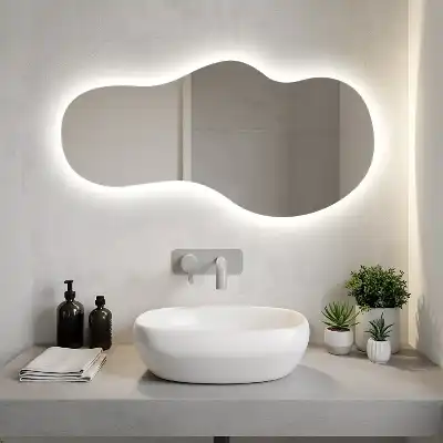 Atypické zrcadlo nástěnné s LED osvětlením
