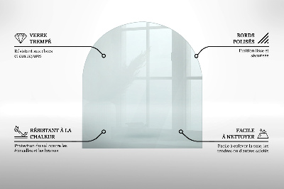 Sklo před krb transparentne v neregulérním tvaru