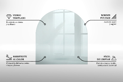 Sklo před krb transparentne v neregulérním tvaru