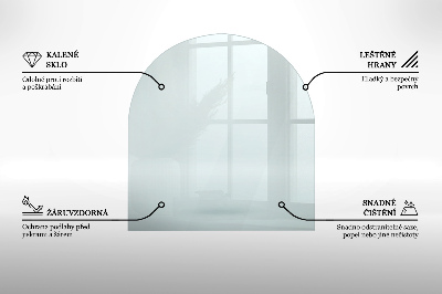 Sklo před krb transparentne v neregulérním tvaru