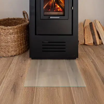 Poloprůsvitné obdélníkové sklo pod kamna
