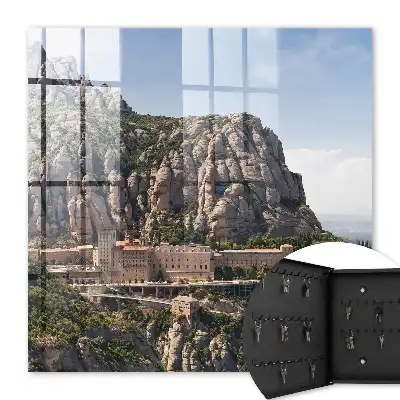 Horská architektura obohacená o klášter