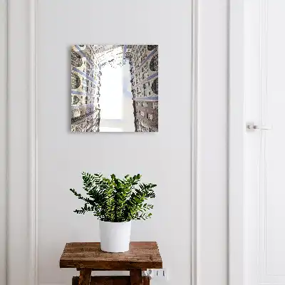 Moderní architektura s výhledem na oblohu