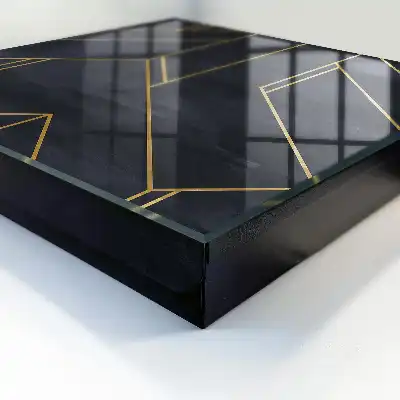 Geometrická struktura, kontrastní barvy