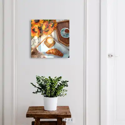Ranní chvilky s kávou a croissantem