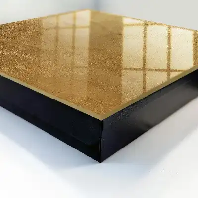 Teplá textura s lehkými pruhy