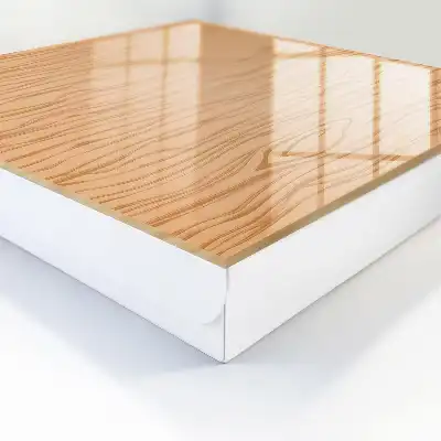 Dřevěná textura, teplá elegance