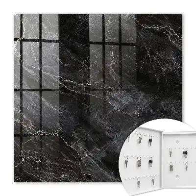 Stylová elegance připomínající mramor