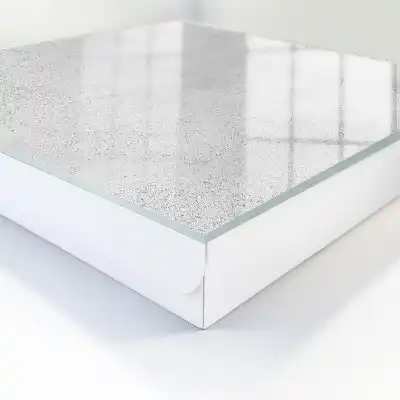 Šedá textura plná elegance