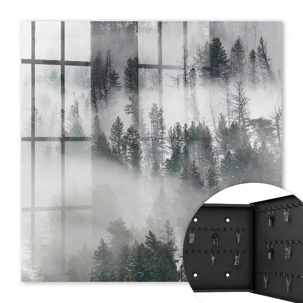 Mlžná zeleň vytváří klidnou atmosféru