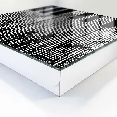 Geometrické čáry v černé a bílé barvě