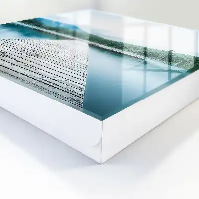 Jezero míru obklopené horami