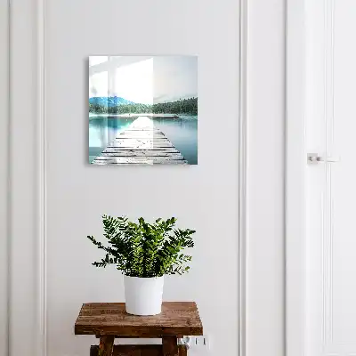 Jezero míru obklopené horami
