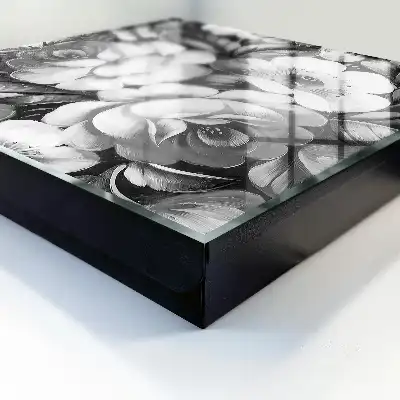 Monochromatické květiny v elegantní kompozici