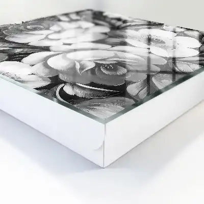 Monochromatické květiny v elegantní kompozici