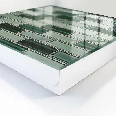 Zelená stěna s moderním designem