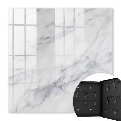 Mramorová elegance s bílým pozadím