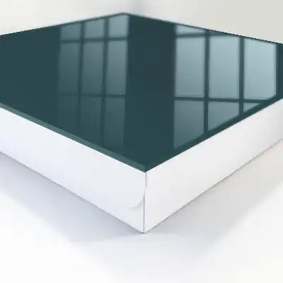 Tyrkysově modrá geometrie