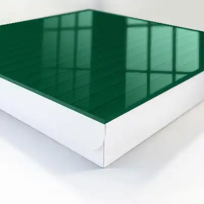 Zelené pruhy plné harmonie