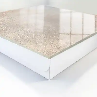 Rustikální elegance s jemnými oděrkami