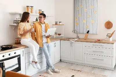 Dětská nástěnka s motivem abstrakce čar a tvarů