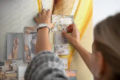 Dětská nástěnka Abstrakce se zlatou vlnou