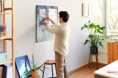 Nástěnka s mramorovým vzorem