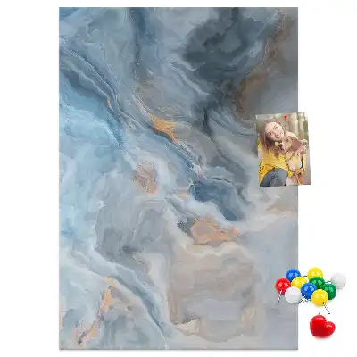 Nástěnka s mramorovým vzorem