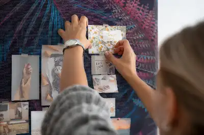 Nástěnka s motivem listů exotické vegetace