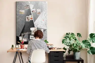 Nástěnka s abstraktní geometrií