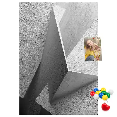 Nástěnka s abstraktní geometrií