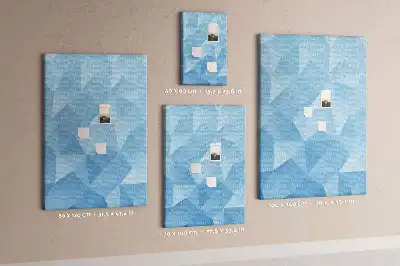 Korková nástěnka s geometrickým motivem