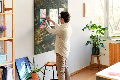 Dětská nástěnka s motivem tropických listů