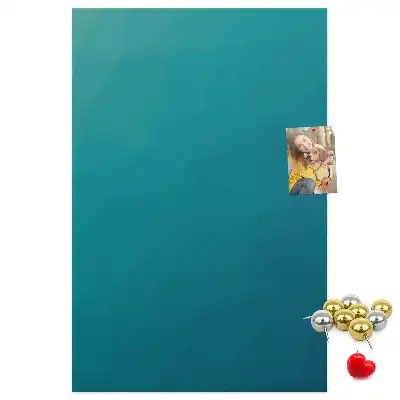 Nástěnka s geometrickou abstrakcí