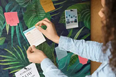 Dětská nástěnka s motivem velkých exotických listů