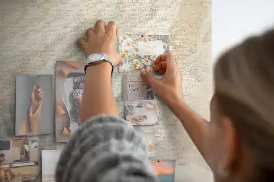 Korková nástěnka s motivem letního plážového písku