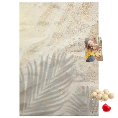 Korková nástěnka s motivem letního plážového písku