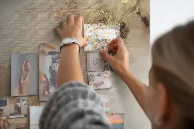 Dětská nástěnka s motivem lesklého mramoru