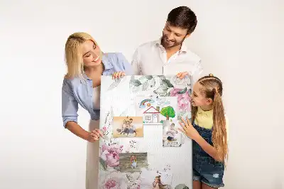 Nástěnka s květinovými okraji