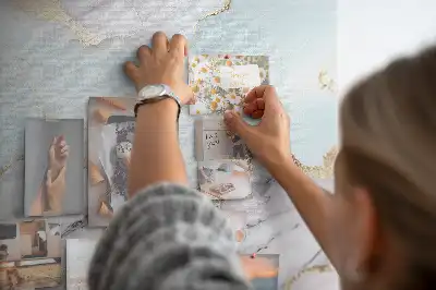 Dětská nástěnka s motivem klasického mramoru