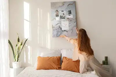 Dětská nástěnka s motivem klasického mramoru