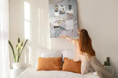 Dětská nástěnka s motivem klasického mramoru