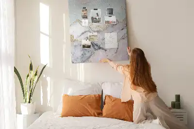 Dětská nástěnka s motivem klasického mramoru