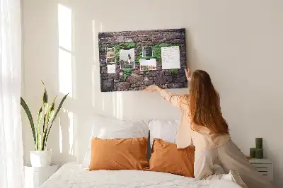 Korková nástěnka ve tvaru mapy světa