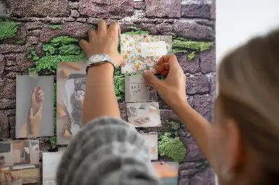 Korková nástěnka ve tvaru mapy světa