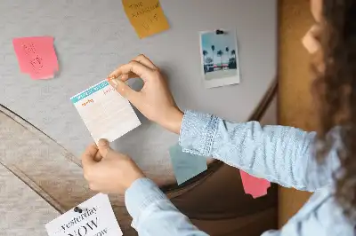 Nástěnka korková Abstraktní linie
