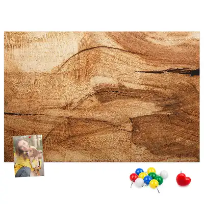 Korková nástěnka s texturou dřeva