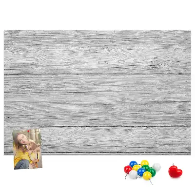 Korková nástěnka s dřevěným rámem